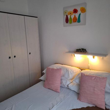 Helen Apartments Цриквеница Экстерьер фото