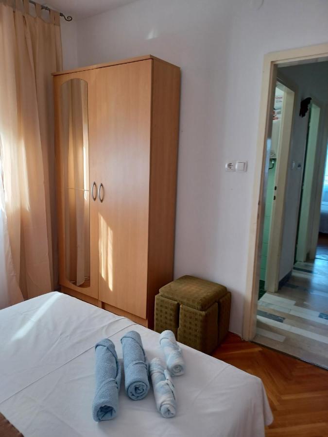 Helen Apartments Цриквеница Экстерьер фото