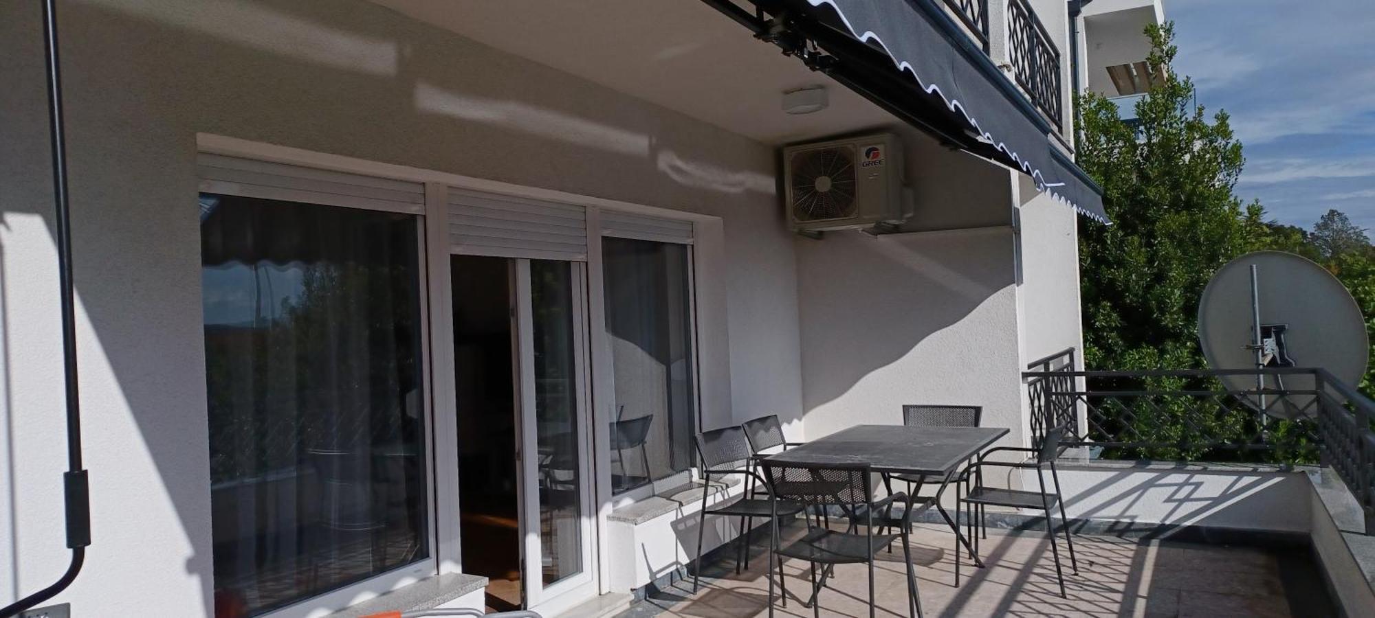 Helen Apartments Цриквеница Экстерьер фото