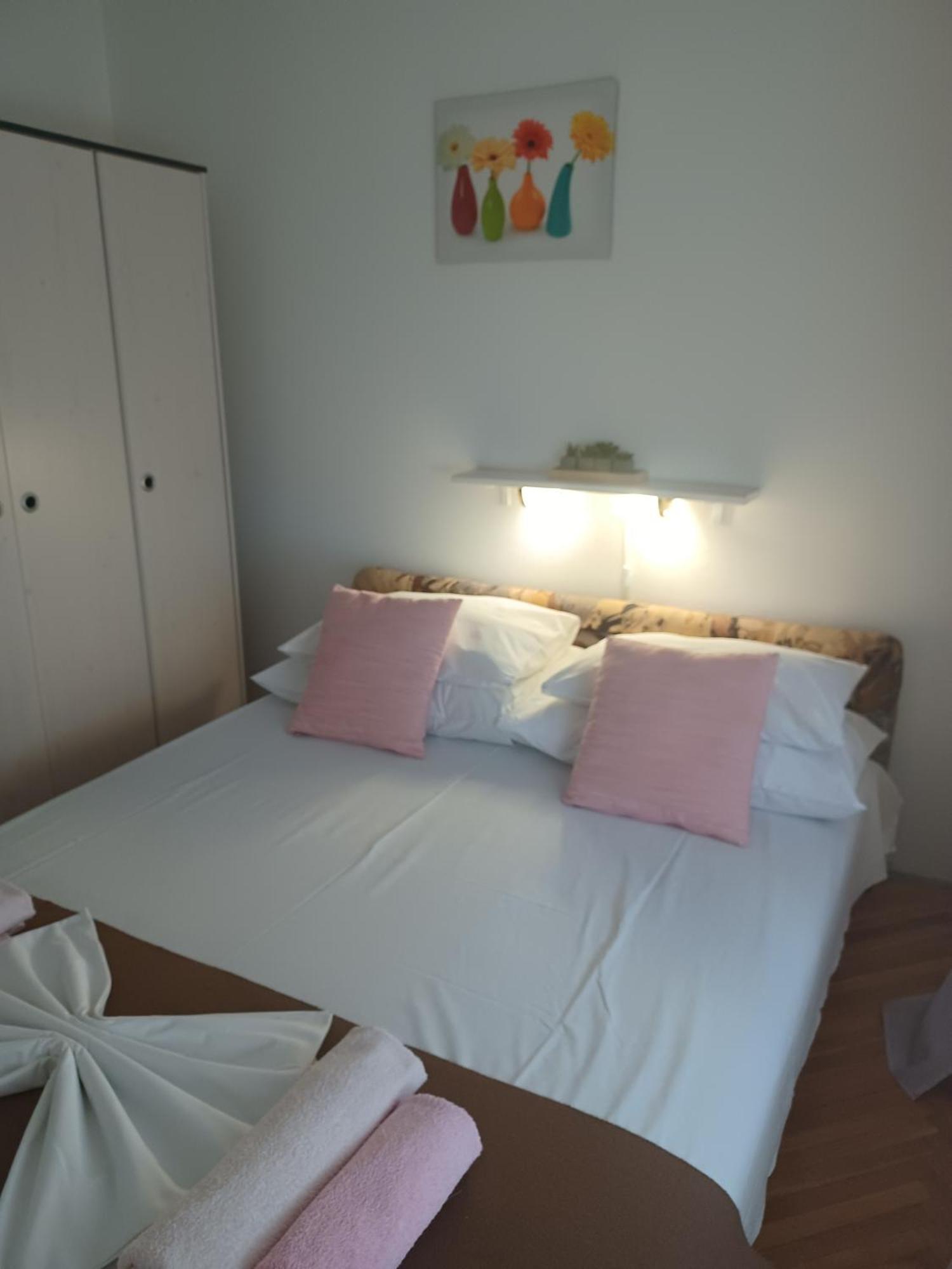 Helen Apartments Цриквеница Экстерьер фото