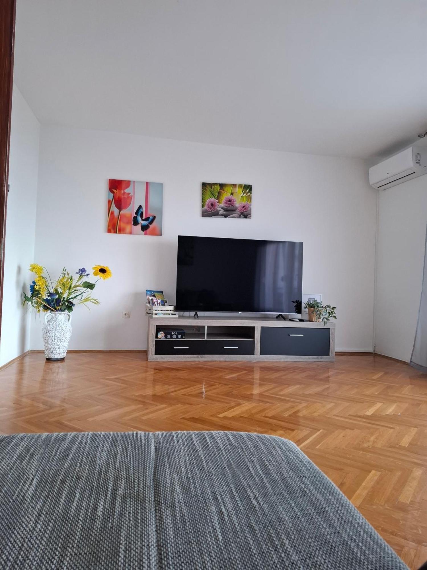 Helen Apartments Цриквеница Экстерьер фото